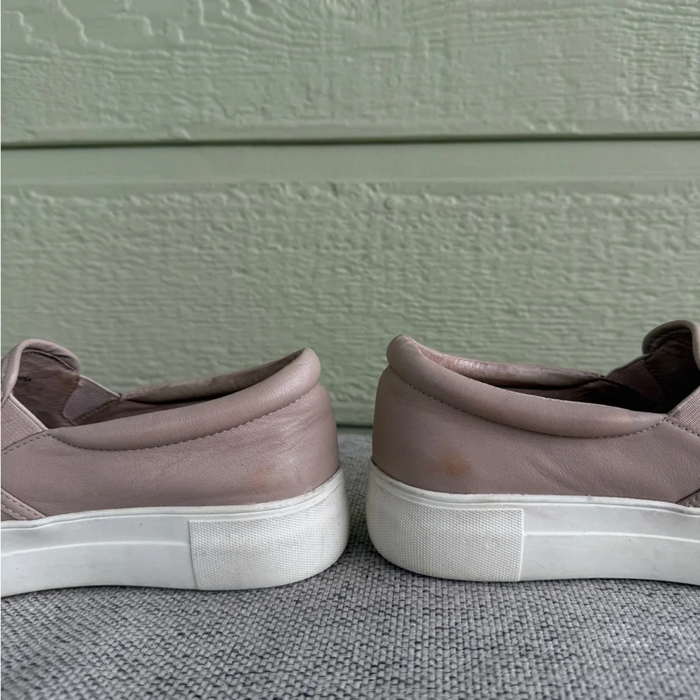 J. Slides Winny sneakers/loaffers.